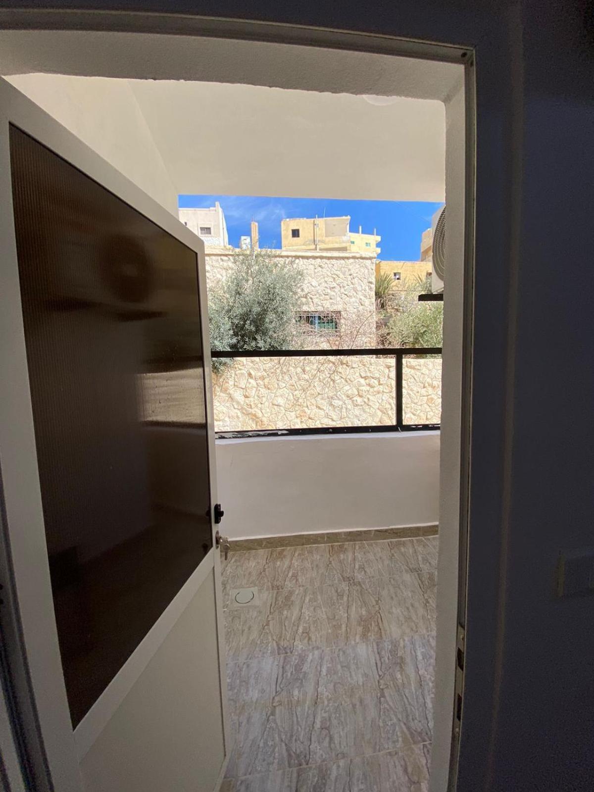 Petra Main Gate Studios Вади Муса Номер фото